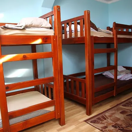 Lions Heart Hostel Львів Екстер'єр фото